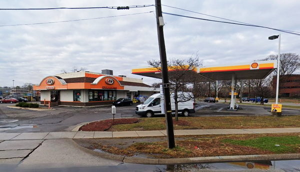 A&W Restaurant - Warren - 22901 Mound Rd